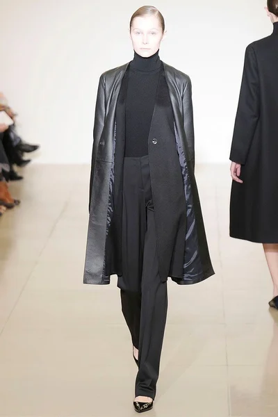 Look 7